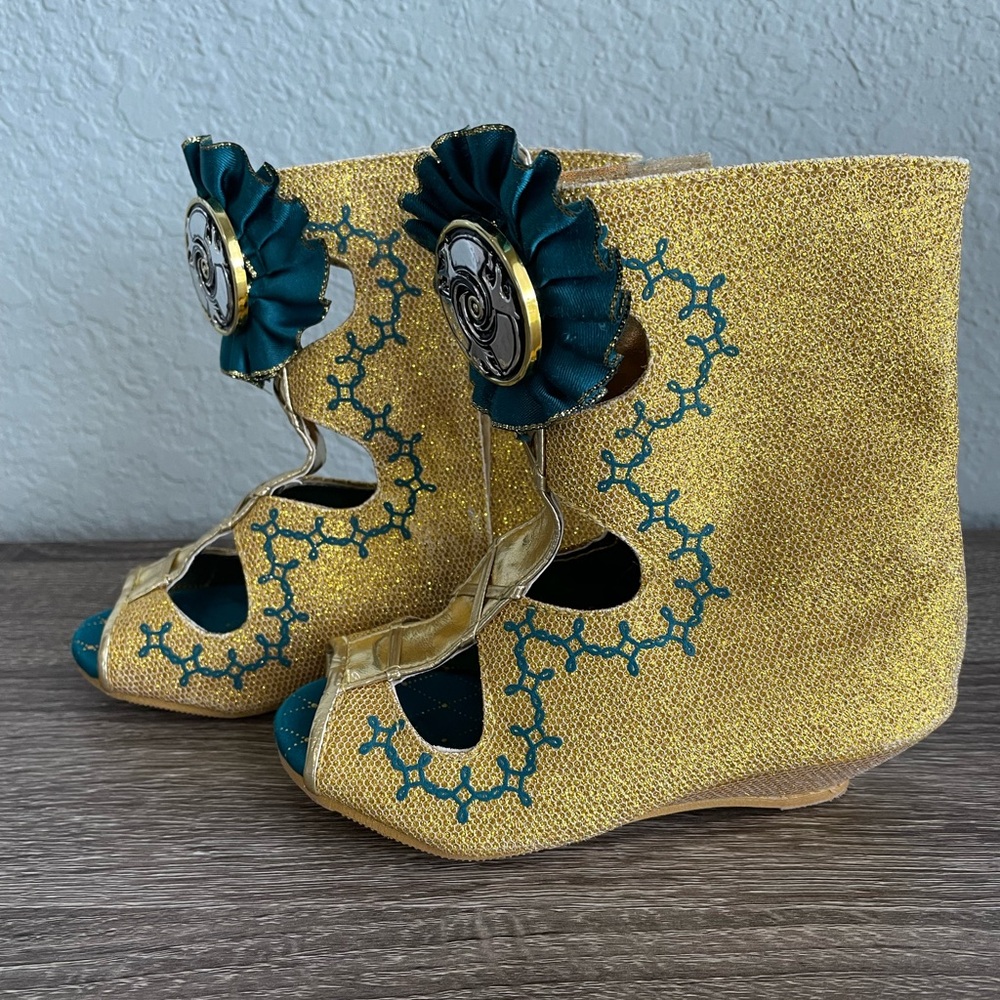 Toddler Girl Merida Shoes Disney Parks Size 7/8